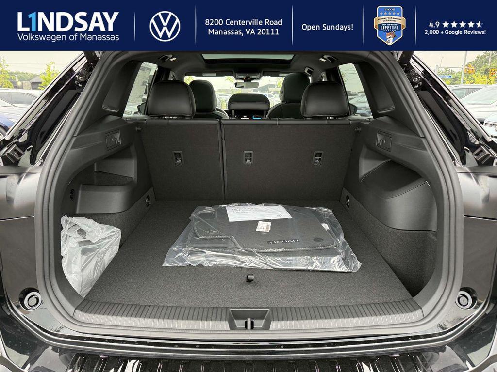 new 2025 Volkswagen Tiguan car, priced at $35,973