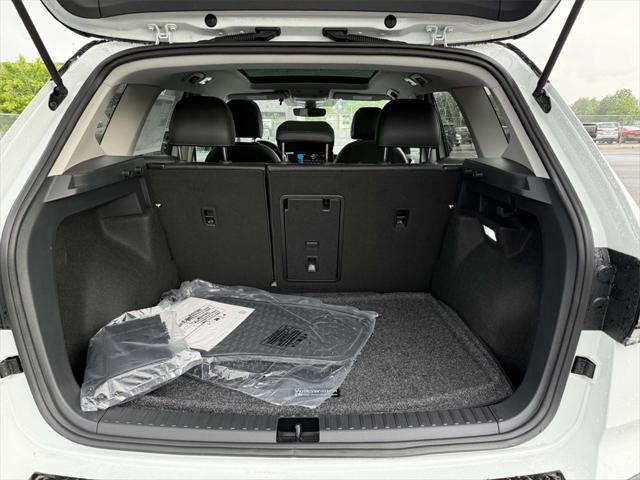 new 2025 Volkswagen Taos car, priced at $32,633