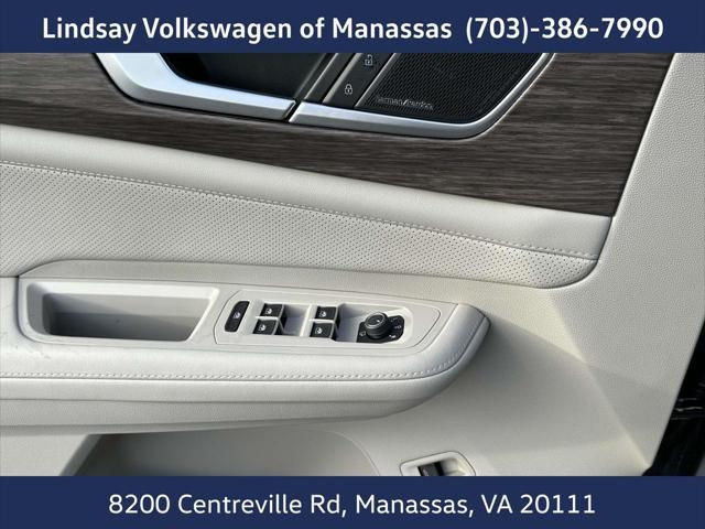 new 2025 Volkswagen Atlas car, priced at $50,526