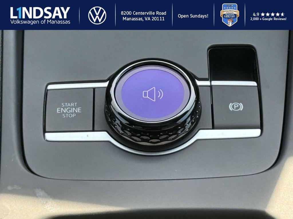 new 2025 Volkswagen Tiguan car, priced at $33,078