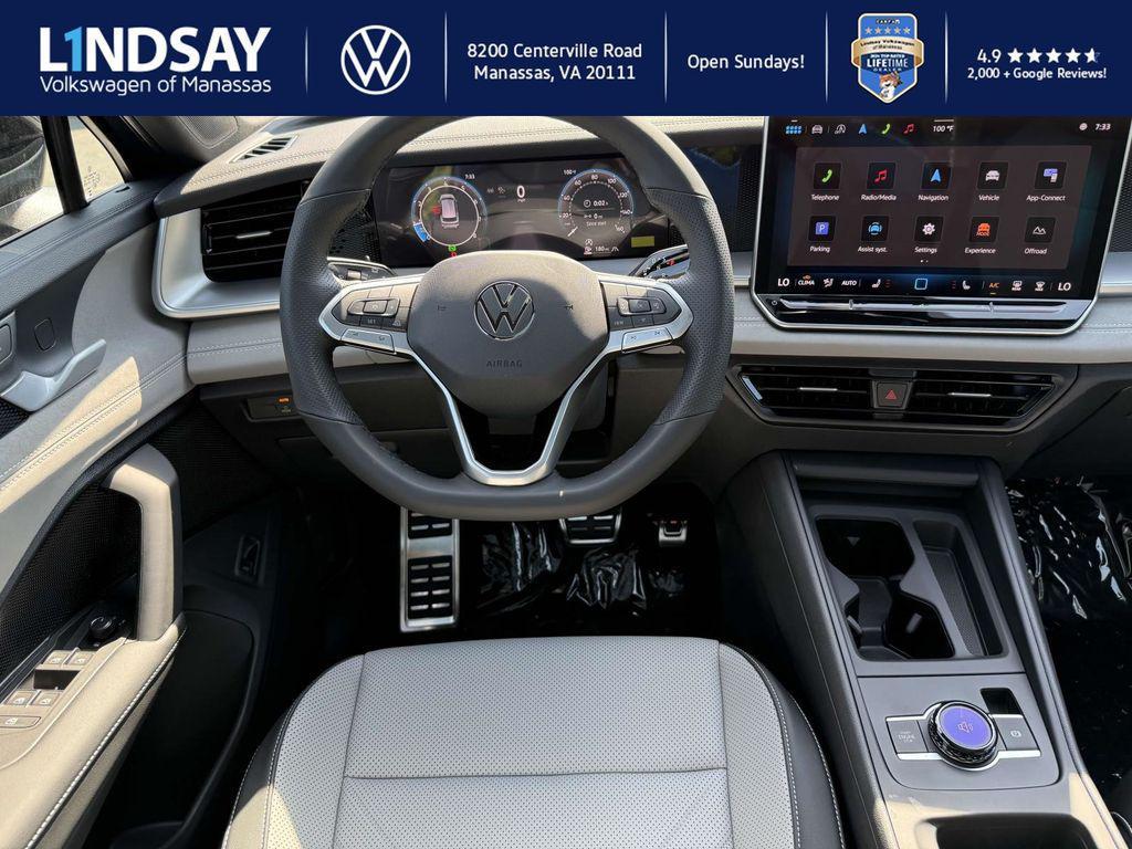 new 2025 Volkswagen Tiguan car, priced at $33,078