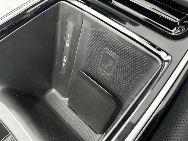 new 2025 Volkswagen ID.4 car, priced at $45,571
