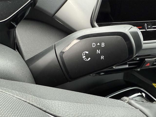 new 2025 Volkswagen ID.4 car, priced at $45,571