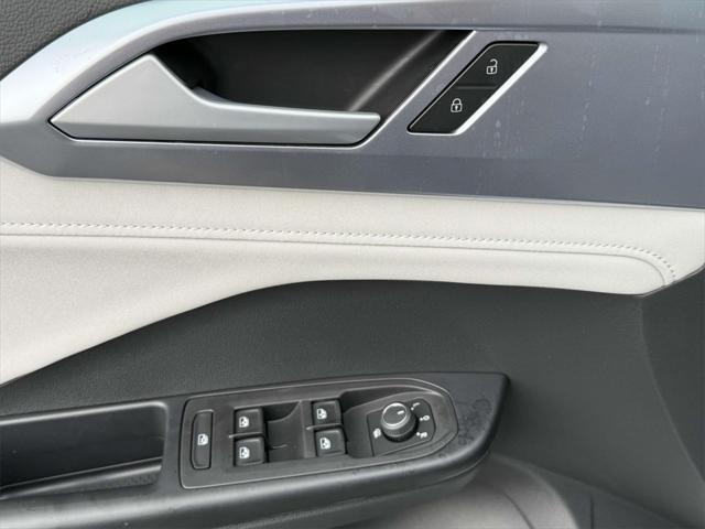 new 2025 Volkswagen Taos car, priced at $29,148