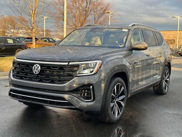 new 2025 Volkswagen Atlas car, priced at $52,758