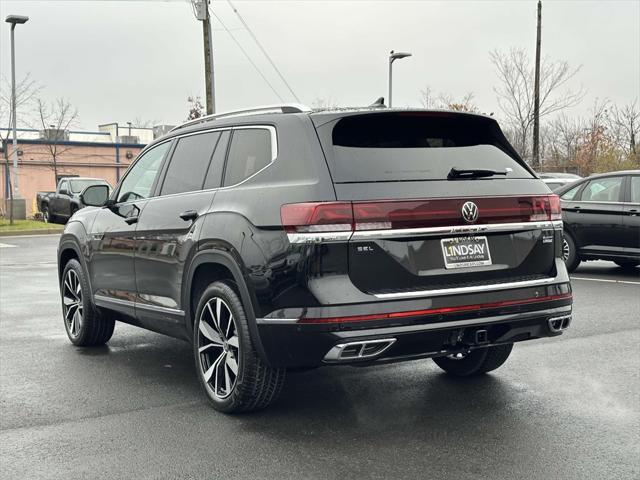 used 2025 Volkswagen Atlas car, priced at $51,997