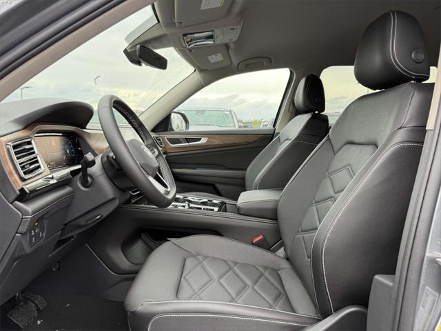 new 2025 Volkswagen Atlas car, priced at $42,460
