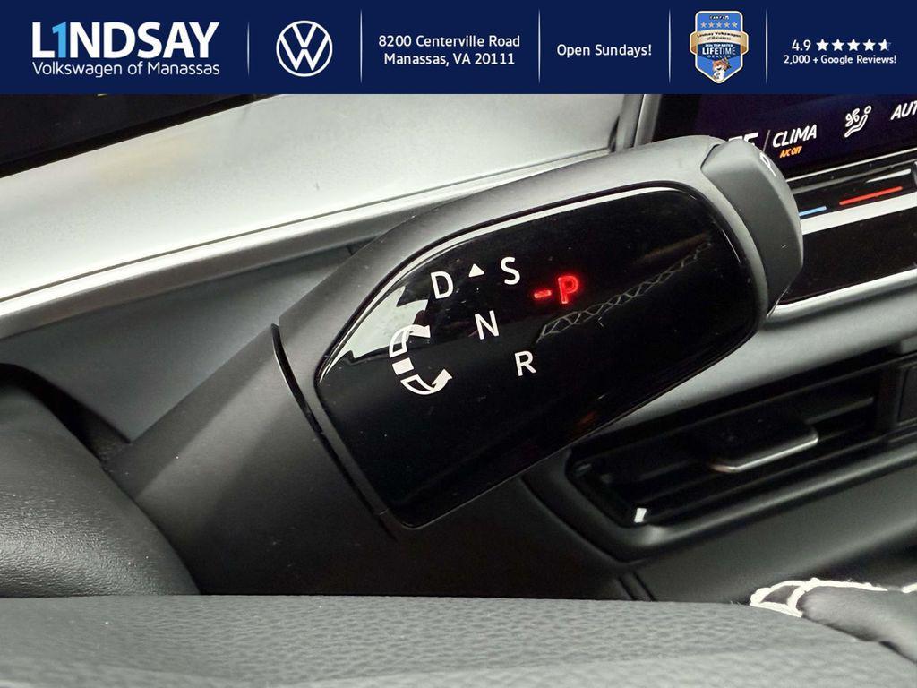 new 2025 Volkswagen Tiguan car, priced at $33,328