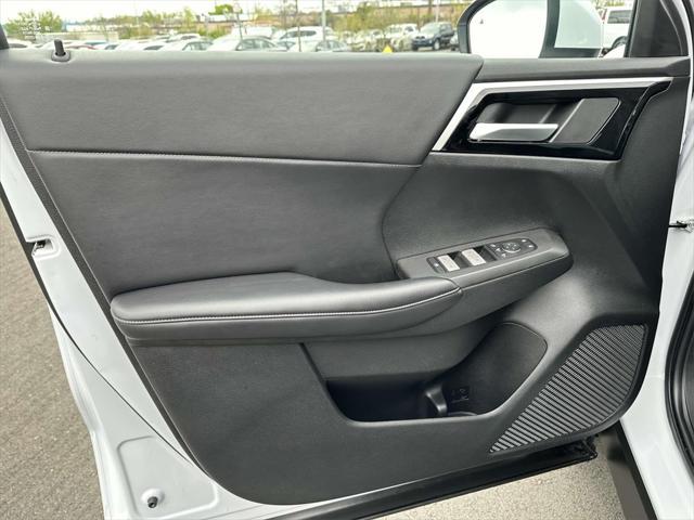 used 2023 Mitsubishi Outlander PHEV car, priced at $33,997