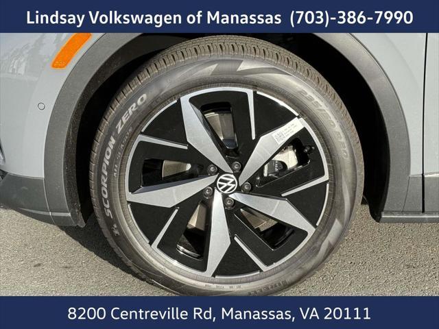 new 2025 Volkswagen ID.4 car, priced at $49,347