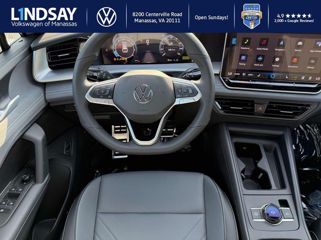 new 2025 Volkswagen Tiguan car, priced at $33,895