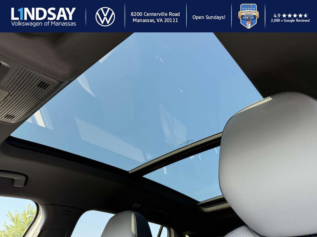 new 2025 Volkswagen Tiguan car, priced at $33,895