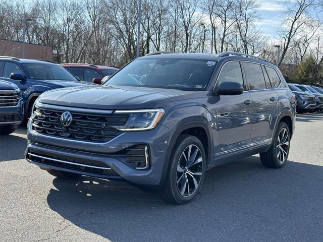 new 2025 Volkswagen Atlas car, priced at $52,636