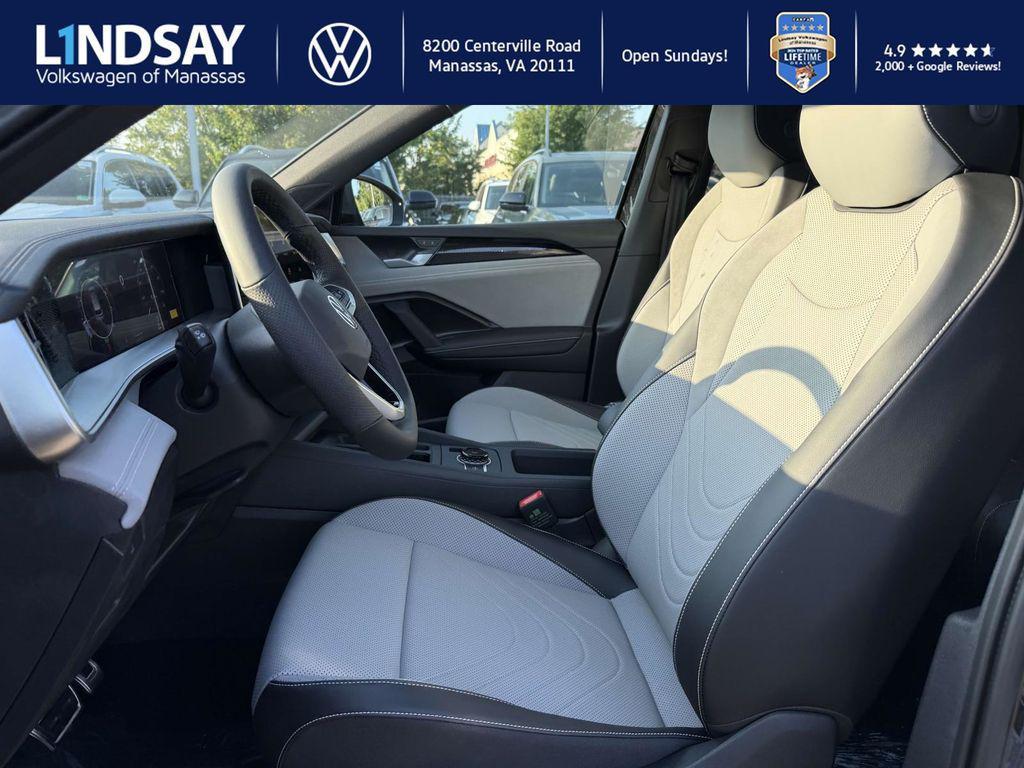 new 2025 Volkswagen Tiguan car, priced at $36,078