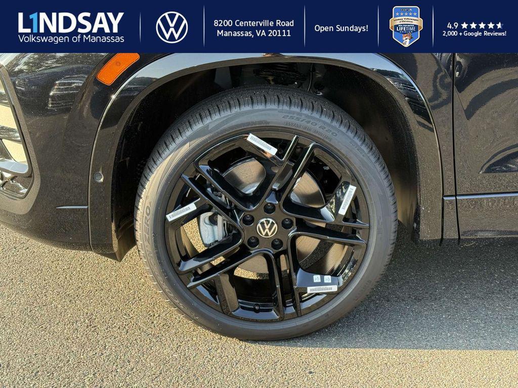 new 2025 Volkswagen Tiguan car, priced at $36,078