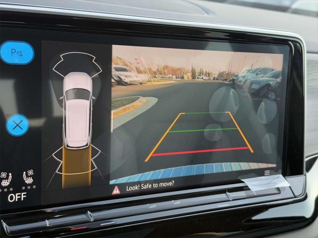 new 2025 Volkswagen Atlas car, priced at $46,687
