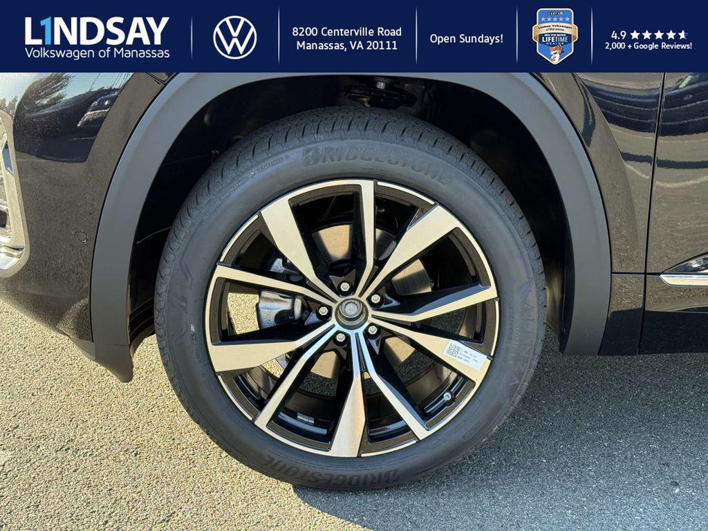 new 2026 Volkswagen Atlas Cross Sport car, priced at $53,617