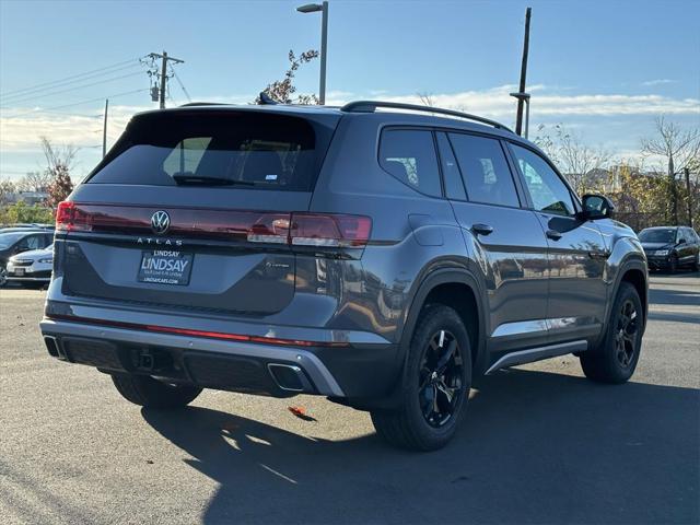 new 2025 Volkswagen Atlas car, priced at $46,146