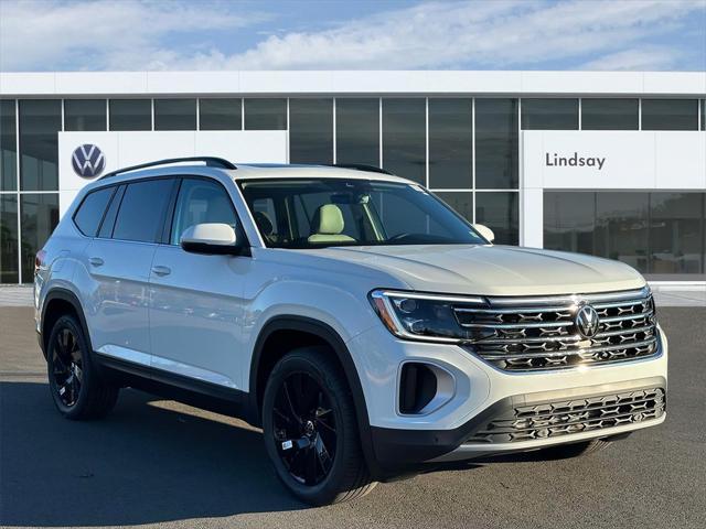 new 2025 Volkswagen Atlas car, priced at $44,590