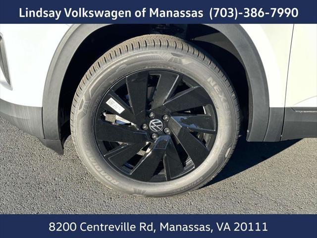 new 2025 Volkswagen Atlas car, priced at $43,090