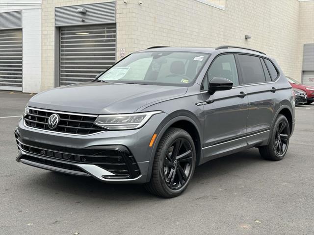 new 2024 Volkswagen Tiguan car, priced at $33,695