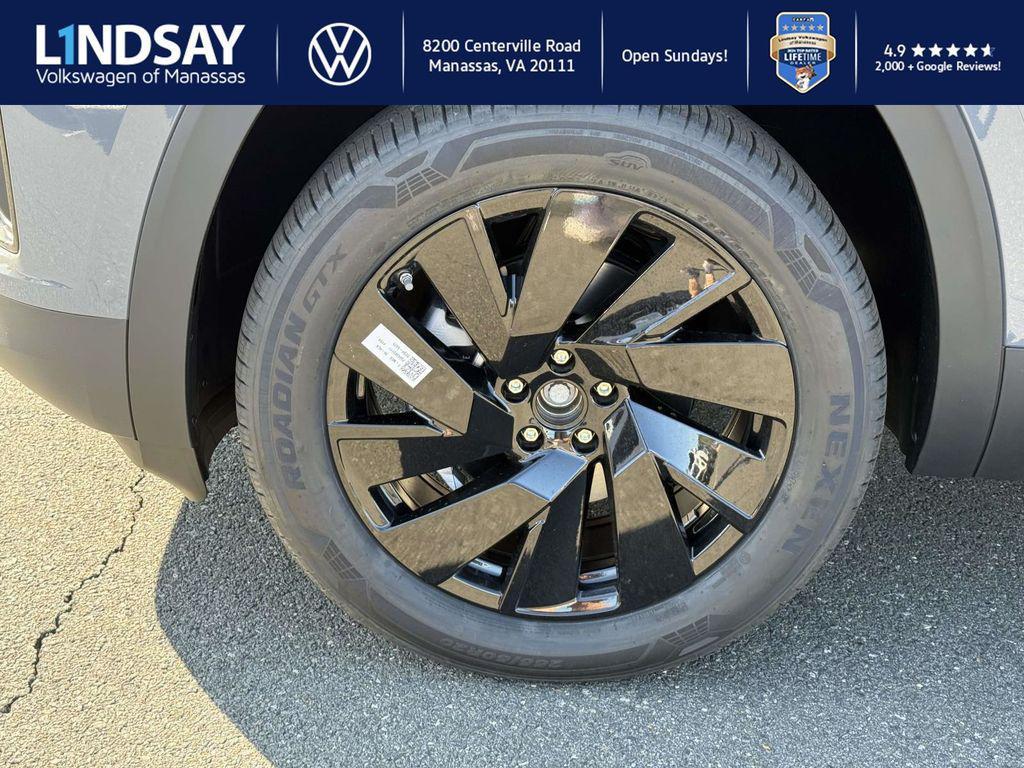 new 2026 Volkswagen Atlas Cross Sport car, priced at $46,721