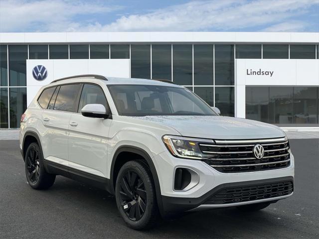 new 2025 Volkswagen Atlas car, priced at $44,026