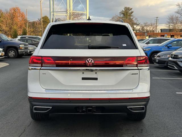 new 2025 Volkswagen Atlas car, priced at $44,026