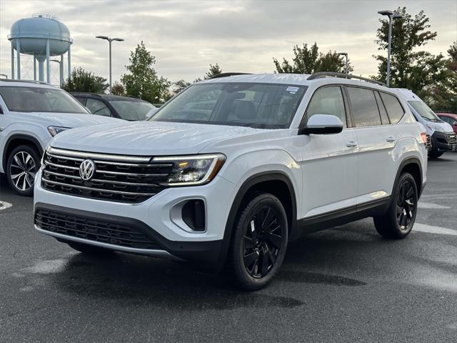 new 2024 Volkswagen Atlas car, priced at $39,693