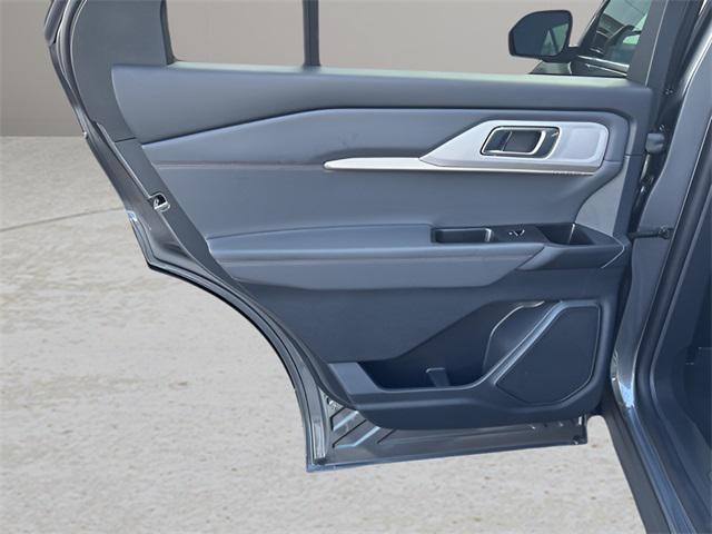 new 2025 Ford Explorer car, priced at $43,462