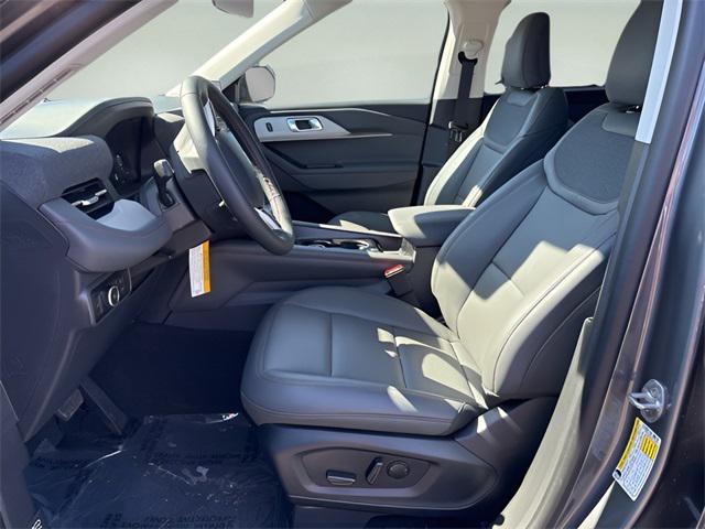 new 2025 Ford Explorer car, priced at $43,908