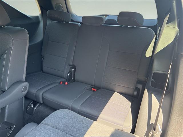 used 2025 Chevrolet Traverse car, priced at $37,324