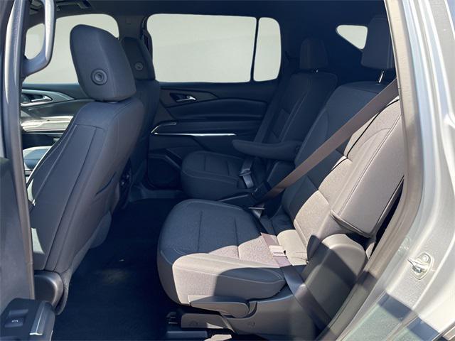 used 2025 Chevrolet Traverse car, priced at $37,324
