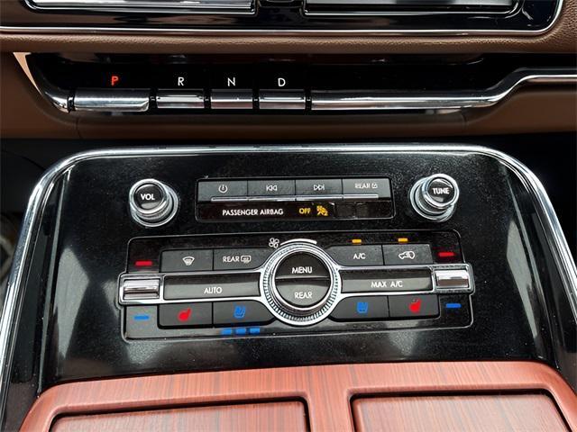 used 2023 Lincoln Navigator car, priced at $64,977