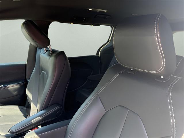 used 2025 Chrysler Pacifica car, priced at $38,665