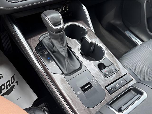 used 2021 Toyota Highlander Hybrid car, priced at $38,768