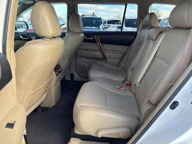 used 2013 Toyota Highlander car, priced at $16,747