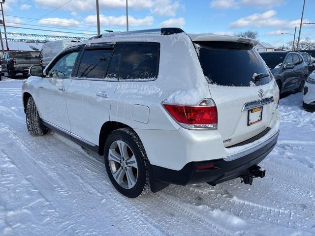 used 2013 Toyota Highlander car, priced at $16,747