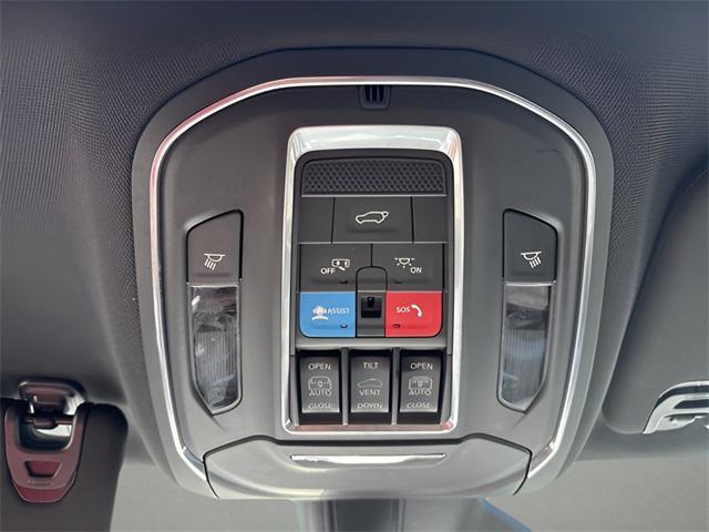used 2025 Jeep Wagoneer car, priced at $61,289