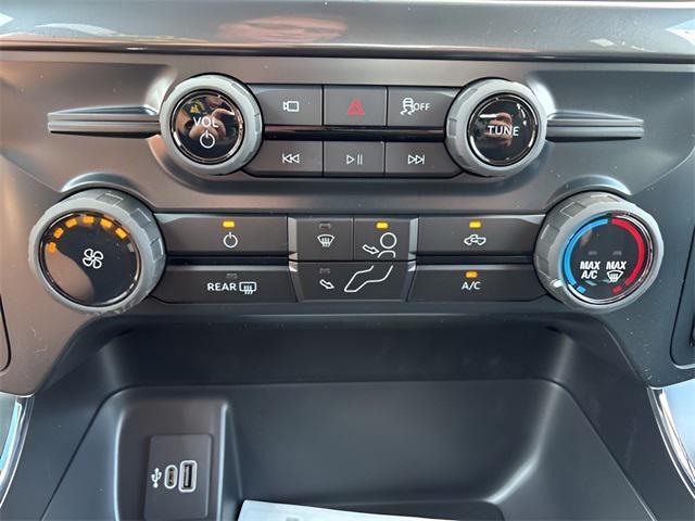 new 2025 Ford F-150 car, priced at $47,020