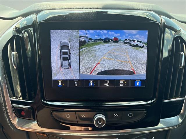 used 2023 Chevrolet Traverse car, priced at $44,240