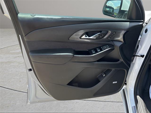 used 2023 Chevrolet Traverse car, priced at $44,240