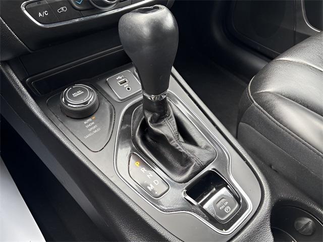 used 2019 Jeep Cherokee car, priced at $17,177