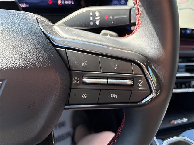 used 2025 Chevrolet Traverse car, priced at $55,461