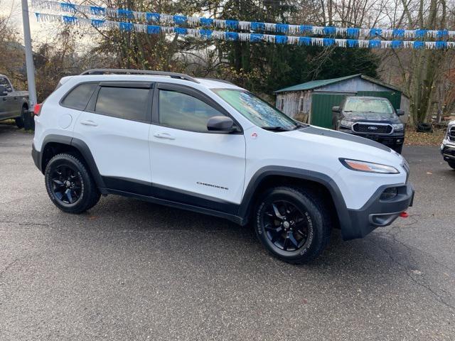 used 2016 Jeep Cherokee car, priced at $15,640