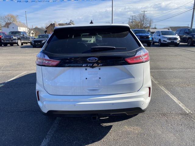 new 2024 Ford Edge car, priced at $45,433