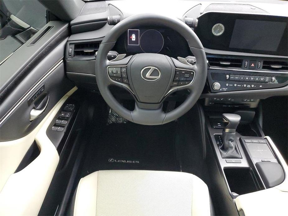 used 2022 Lexus ES 350 car, priced at $39,888