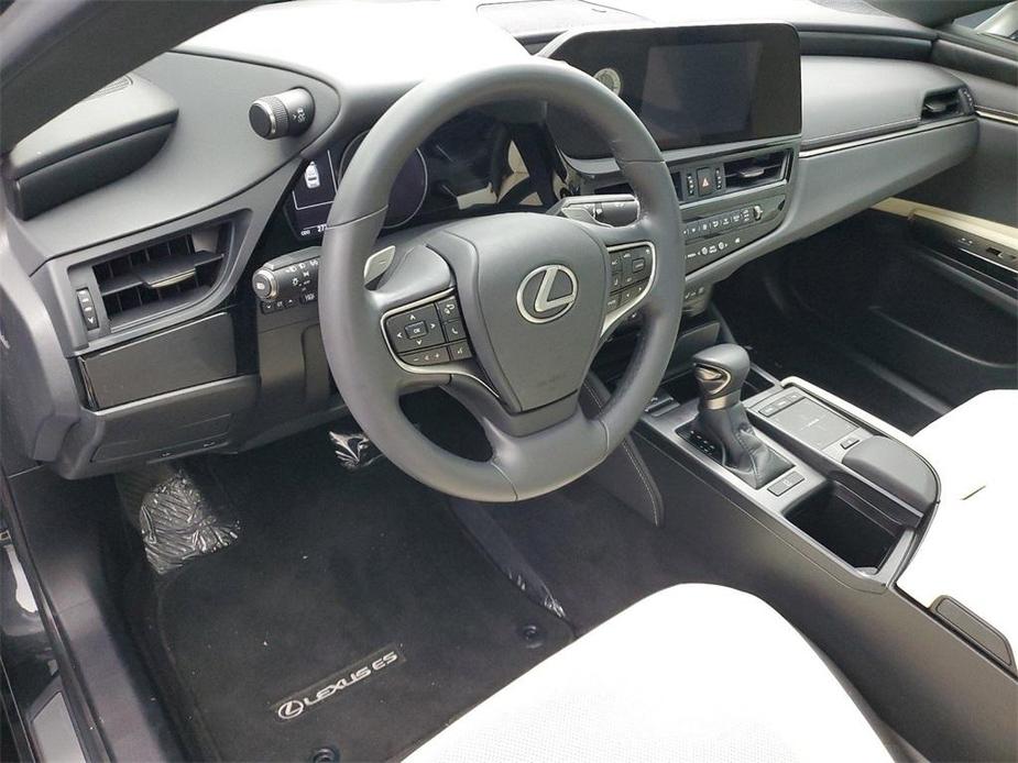 used 2022 Lexus ES 350 car, priced at $39,888