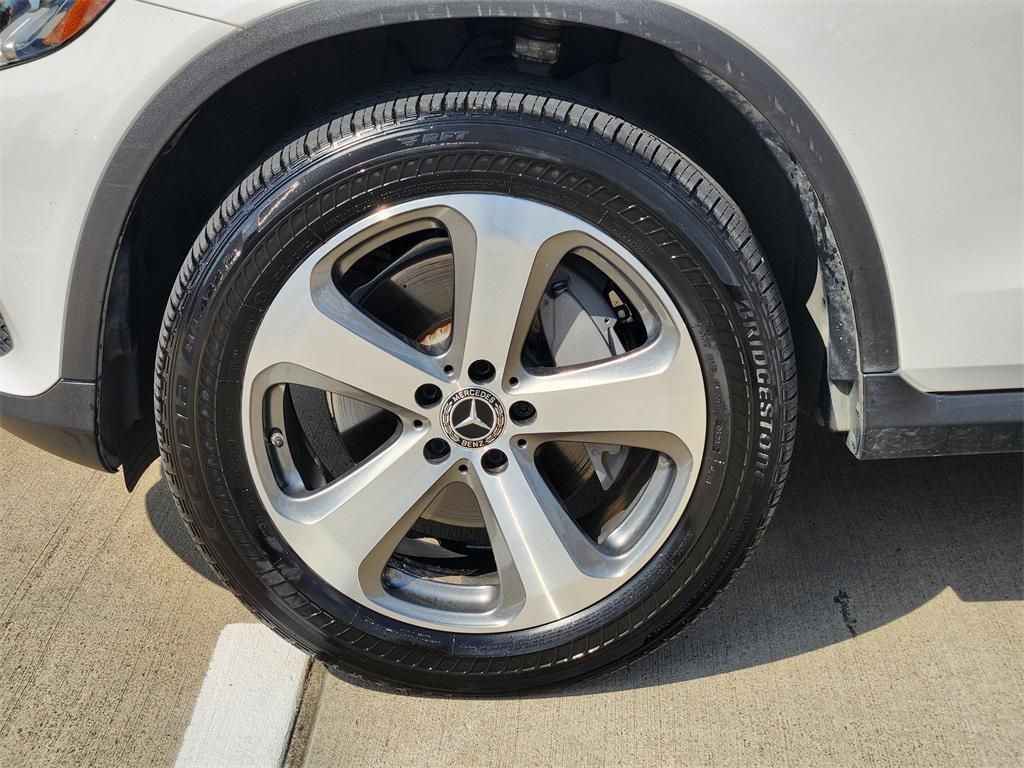 used 2019 Mercedes-Benz GLC 300 car, priced at $18,888