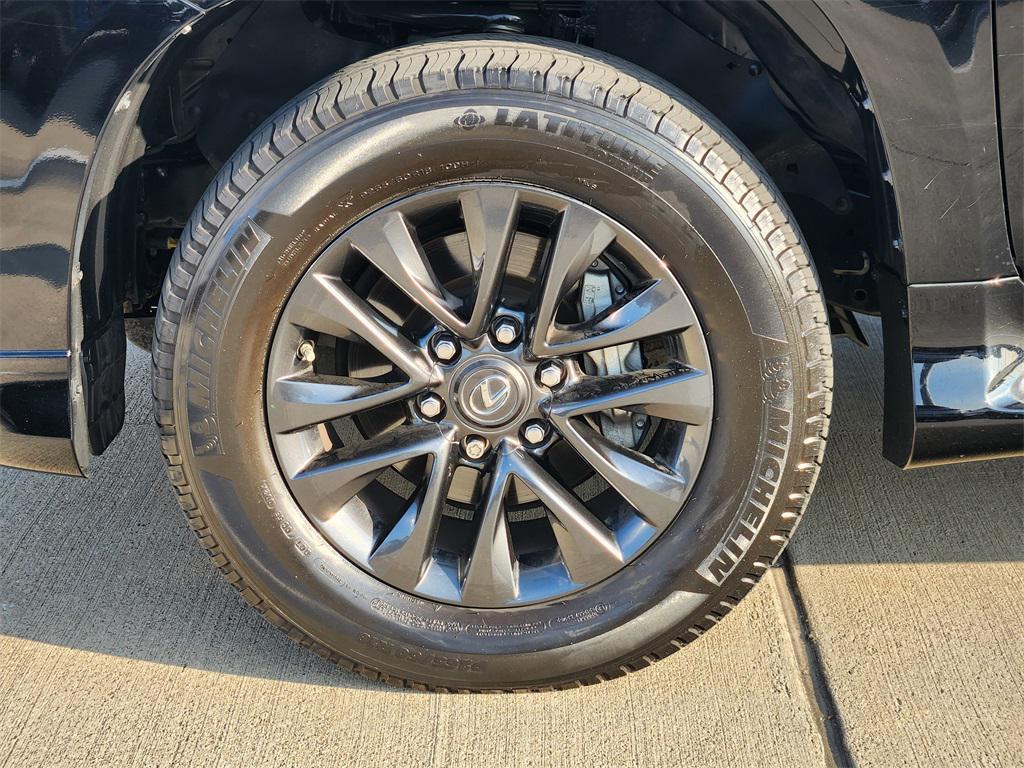 used 2022 Lexus GX 460 car, priced at $53,888